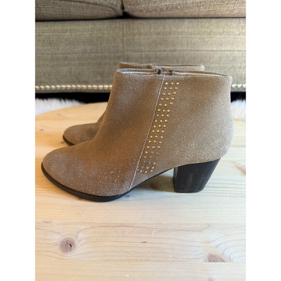 Vionic Georgia Booties - Picture 1 of 7